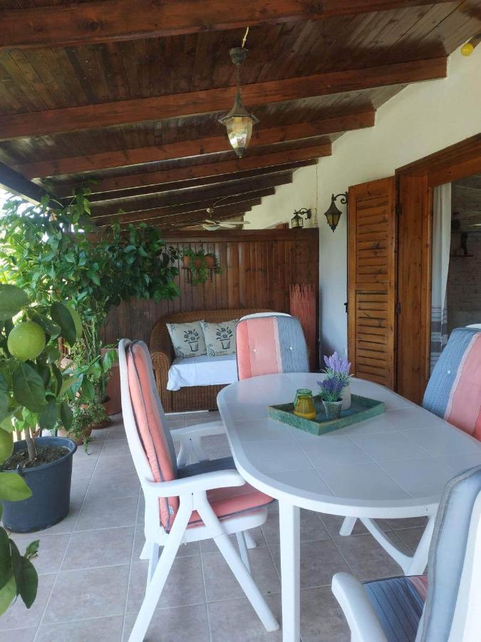 Ivonnis Garden Villa Mesimvria  Eksteriør billede